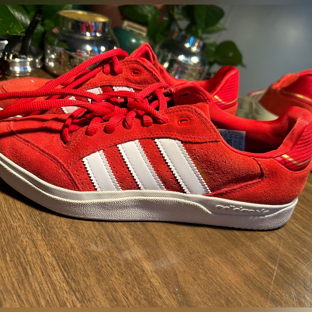 Red Adidas - Picture 6 of 7